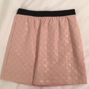 Pink skirt with pockets
